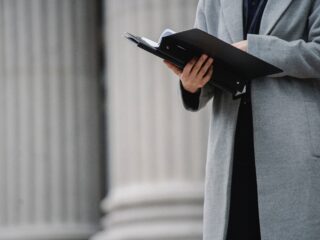 Webプロデューサーからコンサルタントを目指すには？