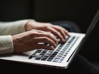 Webエンジニアのキャリアアップについて解説！優秀な人材になるためにすべきこととは？