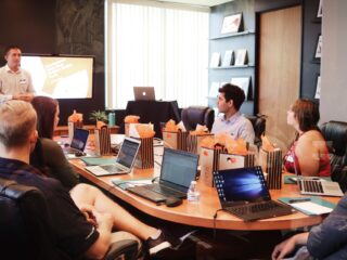 プロジェクトを左右するWebディレクターのリーダーとしての存在