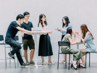 新卒でデザイナーやディレクターになるにはインターンがおすすめ！仕事内容やデザイン会社の見つけ方